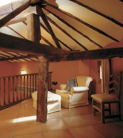 Casa De Santiago 아바라신